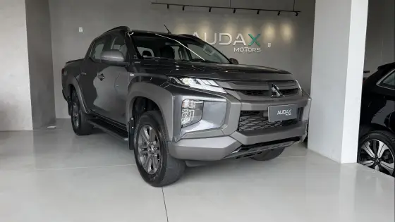 MITSUBISHI L200 TRITON 2.4 16V TURBO DIESEL OUTDOOR GLS CD 4X4 AUTOMÁTICO