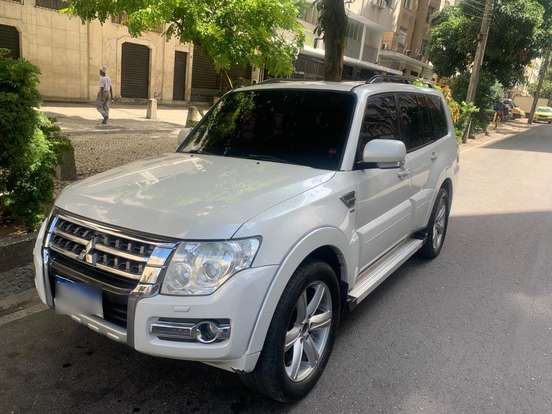 MITSUBISHI-PAJERO FULL-3.2 HPE 4X4 16V TURBO INTERCOOLER DIESEL 4P AUTOMÁTICO MITSUBISHI-PAJERO FULL-2014