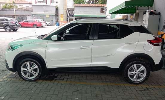 NISSAN-KICKS-2018