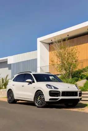 PORSCHE CAYENNE 3.0 V6 E-HYBRID PLATINUM EDITION AWD TIPTRONIC S