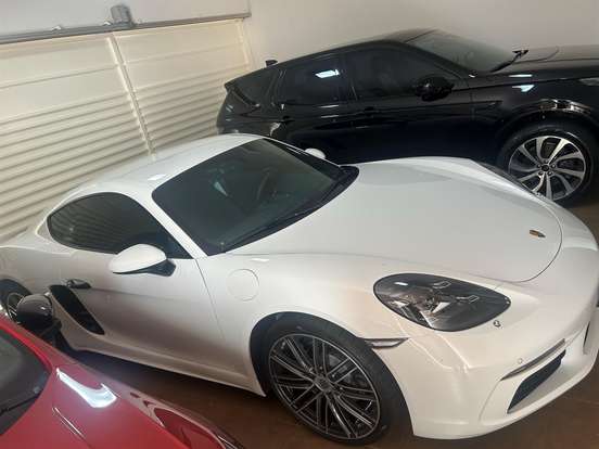 PORSCHE-718-2024