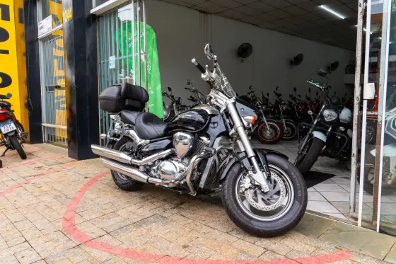 SUZUKI BOULEVARD M800 
