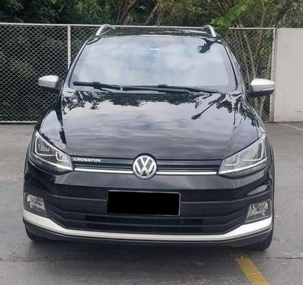 VOLKSWAGEN-CROSSFOX-2017