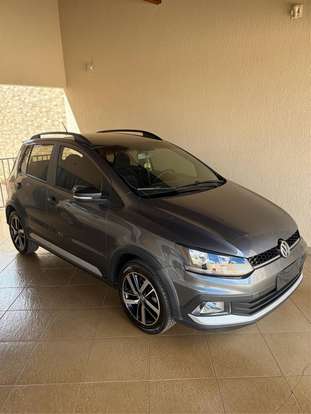 VOLKSWAGEN-FOX-2020