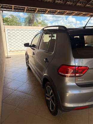 VOLKSWAGEN-FOX-2020