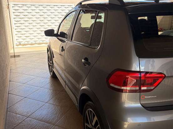 VOLKSWAGEN-FOX-1.6 MSI TOTAL FLEX XTREME 4P MANUAL VOLKSWAGEN-FOX-2020