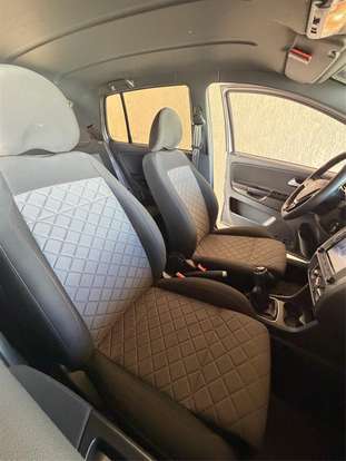 VOLKSWAGEN-FOX-2020
