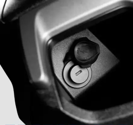 YAMAHA-NMAX CONNECTED 160 ABS-2025