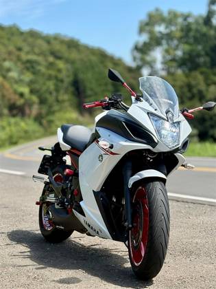 YAMAHA XJ6 F 