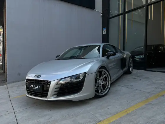 AUDI R8 4.2 FSI QUATTRO V8 32V GASOLINA 2P R-TRONIC AUDI R8 4.2 FSI QUATTRO V8 32V GASOLINA 2P R-TRONIC