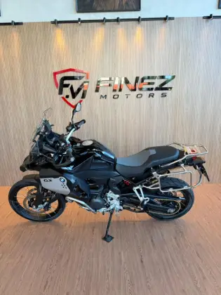 BMW F 900 GS ADVENTURE BMW F 900 GS ADVENTURE