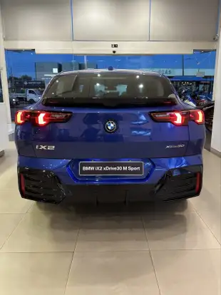 BMW-iX2-2024