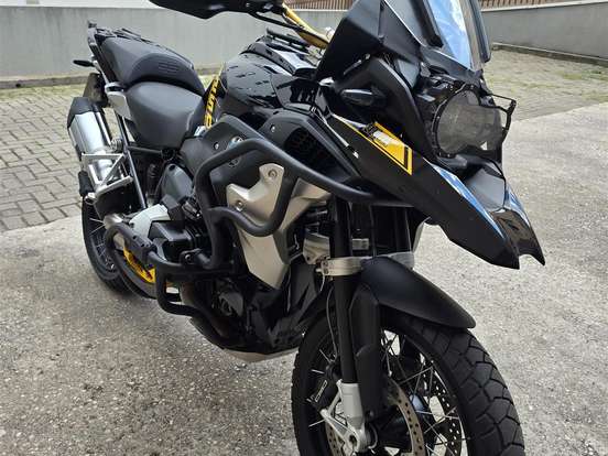 BMW-R 1250 GS PREMIUM 40 ANOS BMW-R 1250 GS PREMIUM 40 ANOS-2021