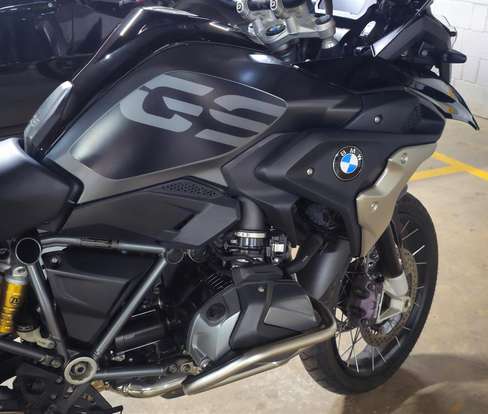 BMW-R 1250 GS PREMIUM TRIPLE BLACK BMW-R 1250 GS PREMIUM TRIPLE BLACK-2021