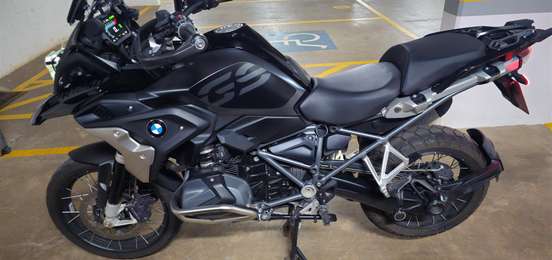 BMW-R 1250 GS PREMIUM TRIPLE BLACK BMW-R 1250 GS PREMIUM TRIPLE BLACK-2021