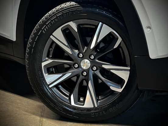 CHEVROLET-TRACKER-2023