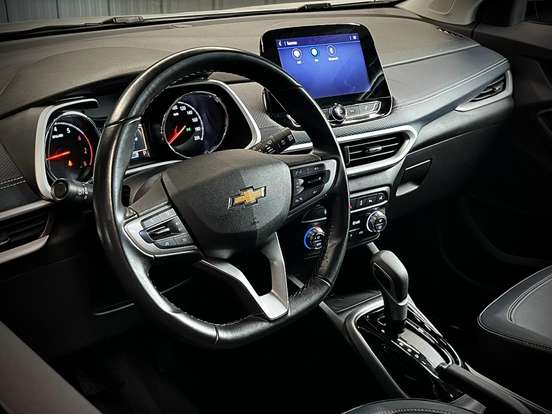 CHEVROLET-TRACKER-2023
