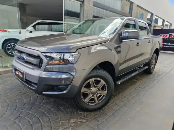 FORD RANGER 2.2 XLS 4X4 CD 16V DIESEL 4P AUTOMÁTICO FORD RANGER 2.2 XLS 4X4 CD 16V DIESEL 4P AUTOMÁTICO