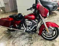HARLEY-DAVIDSON STREET GLIDE HARLEY-DAVIDSON STREET GLIDE
