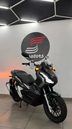 HONDA ADV 