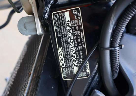 HONDA-VALKYRIE-2000