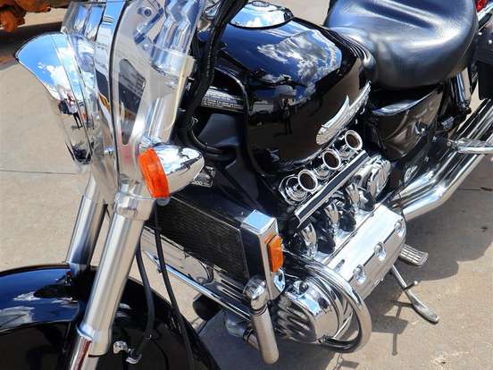 HONDA-VALKYRIE HONDA-VALKYRIE-2000