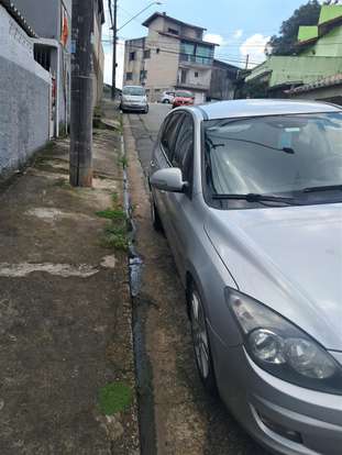 HYUNDAI-I30-2.0 MPFI GLS 16V GASOLINA 4P AUTOMÁTICO HYUNDAI-I30-2010