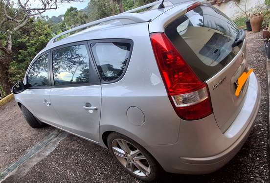 HYUNDAI-I30-2011