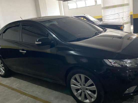 KIA-CERATO-1.6 EX SEDAN 16V GASOLINA 4P AUTOMÁTICO KIA-CERATO-2010