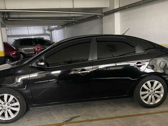 KIA-CERATO-1.6 EX SEDAN 16V GASOLINA 4P AUTOMÁTICO KIA-CERATO-2010