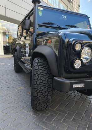 LAND ROVER-DEFENDER-2010