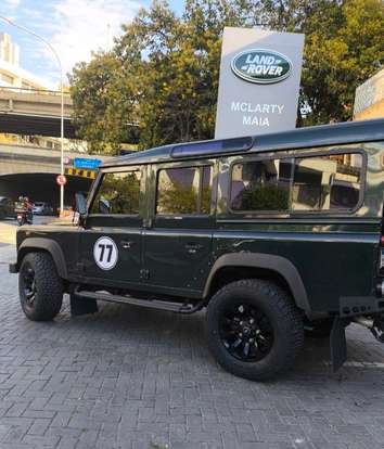 LAND ROVER-DEFENDER-2010