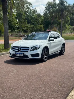 MERCEDES-BENZ GLA 250 2.0 16V TURBO GASOLINA SPORT 4P AUTOMÁTICO MERCEDES-BENZ GLA 250 2.0 16V TURBO GASOLINA SPORT 4P AUTOMÁTICO