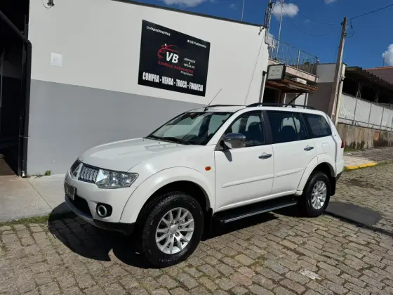 MITSUBISHI PAJERO 2.5 HD 4X4 8V TURBO INTERCOOLER DIESEL 4P MANUAL