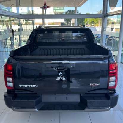MITSUBISHI-TRITON-2026