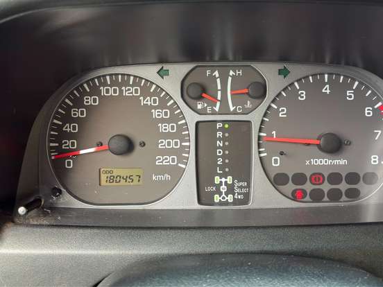 MITSUBISHI-PAJERO TR4-2.0 4X4 16V 140CV FLEX 4P AUTOMÁTICO MITSUBISHI-PAJERO TR4-2007