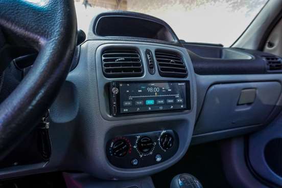 RENAULT-CLIO-2009