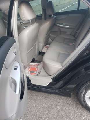 TOYOTA-COROLLA-2011