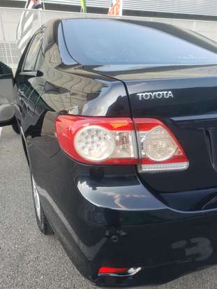 TOYOTA-COROLLA-2011