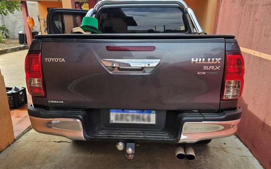 TOYOTA-HILUX-2019