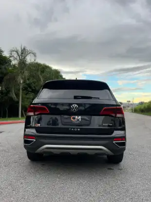 VOLKSWAGEN-TAOS-2021