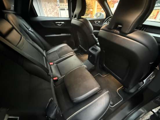 VOLVO-XC60-2019