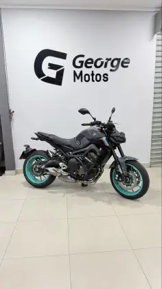 YAMAHA MT-09 