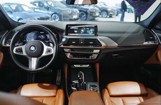 BMW-X4-2020