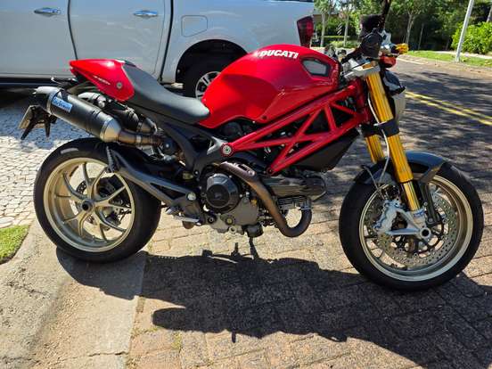 DUCATI-MONSTER 1100 S-2011