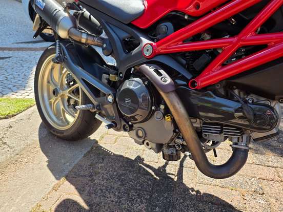 DUCATI-MONSTER 1100 S DUCATI-MONSTER 1100 S-2011