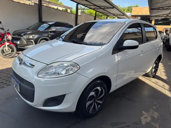 FIAT PALIO 1.0 MPI ATTRACTIVE 8V FLEX 4P MANUAL FIAT PALIO 1.0 MPI ATTRACTIVE 8V FLEX 4P MANUAL
