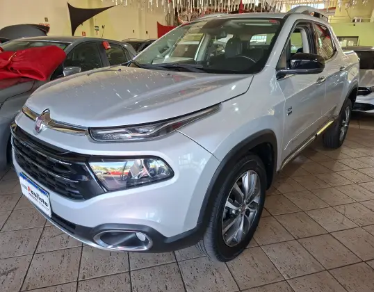 FIAT TORO 2.0 16V TURBO DIESEL VOLCANO 4WD AT9 FIAT TORO 2.0 16V TURBO DIESEL VOLCANO 4WD AT9