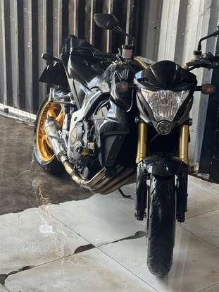 HONDA-CB 1000R-2014