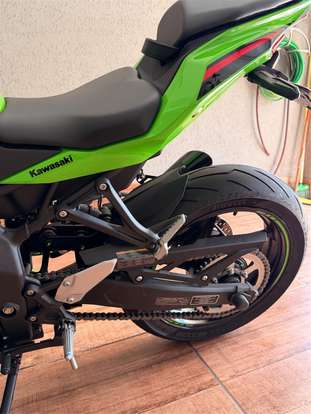 KAWASAKI-NINJA ZX-4R-2024